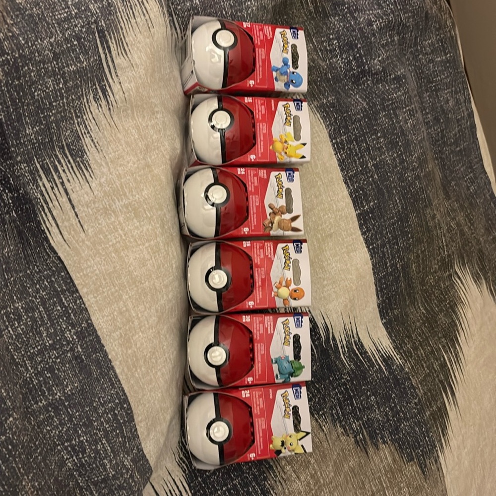 Pokémon mega construx - 6 of them- new- 24 piece